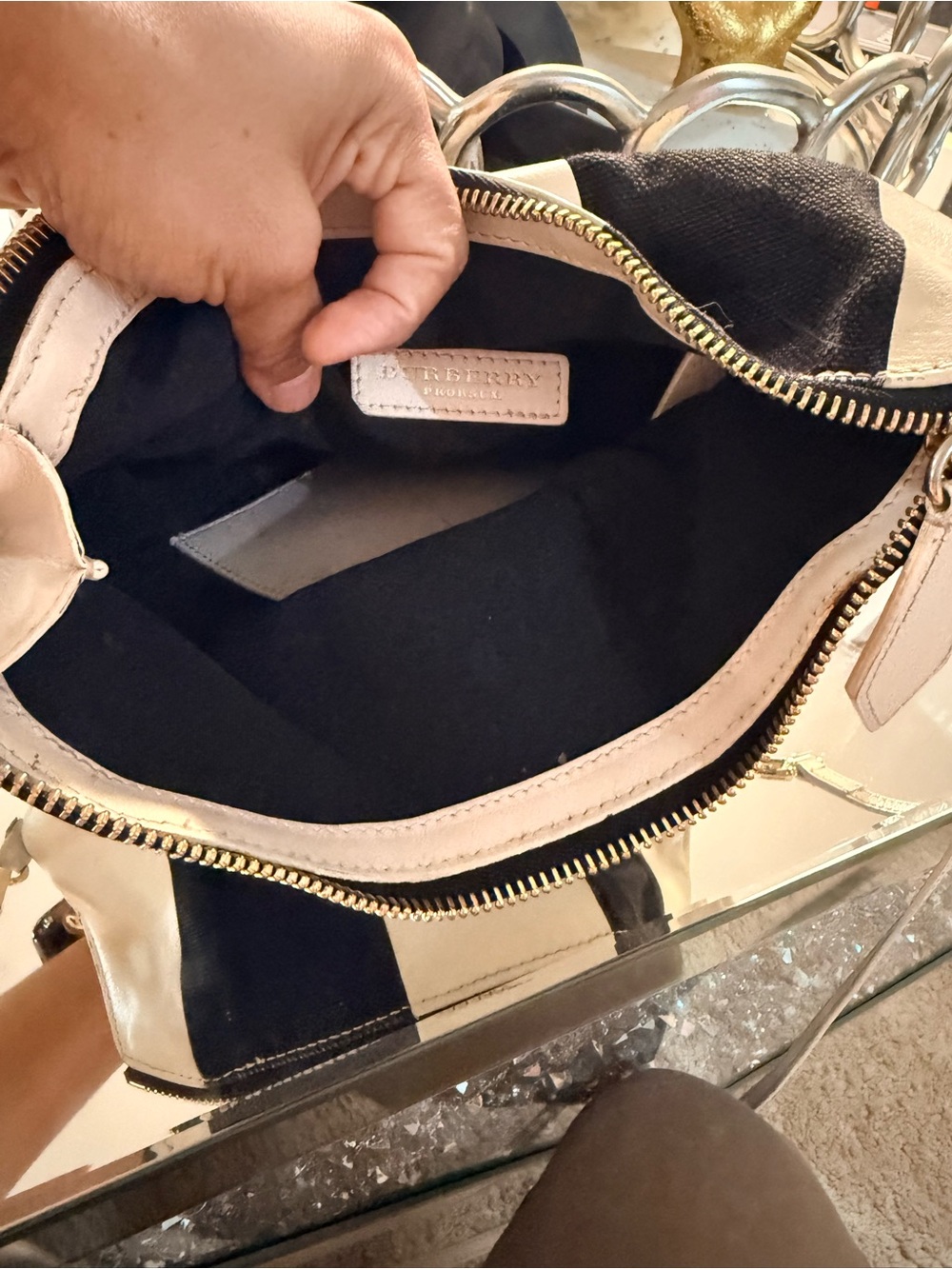 Burberry prorsum Black & White Fold-Over Crossbody Bag - Picture 10 of 12
